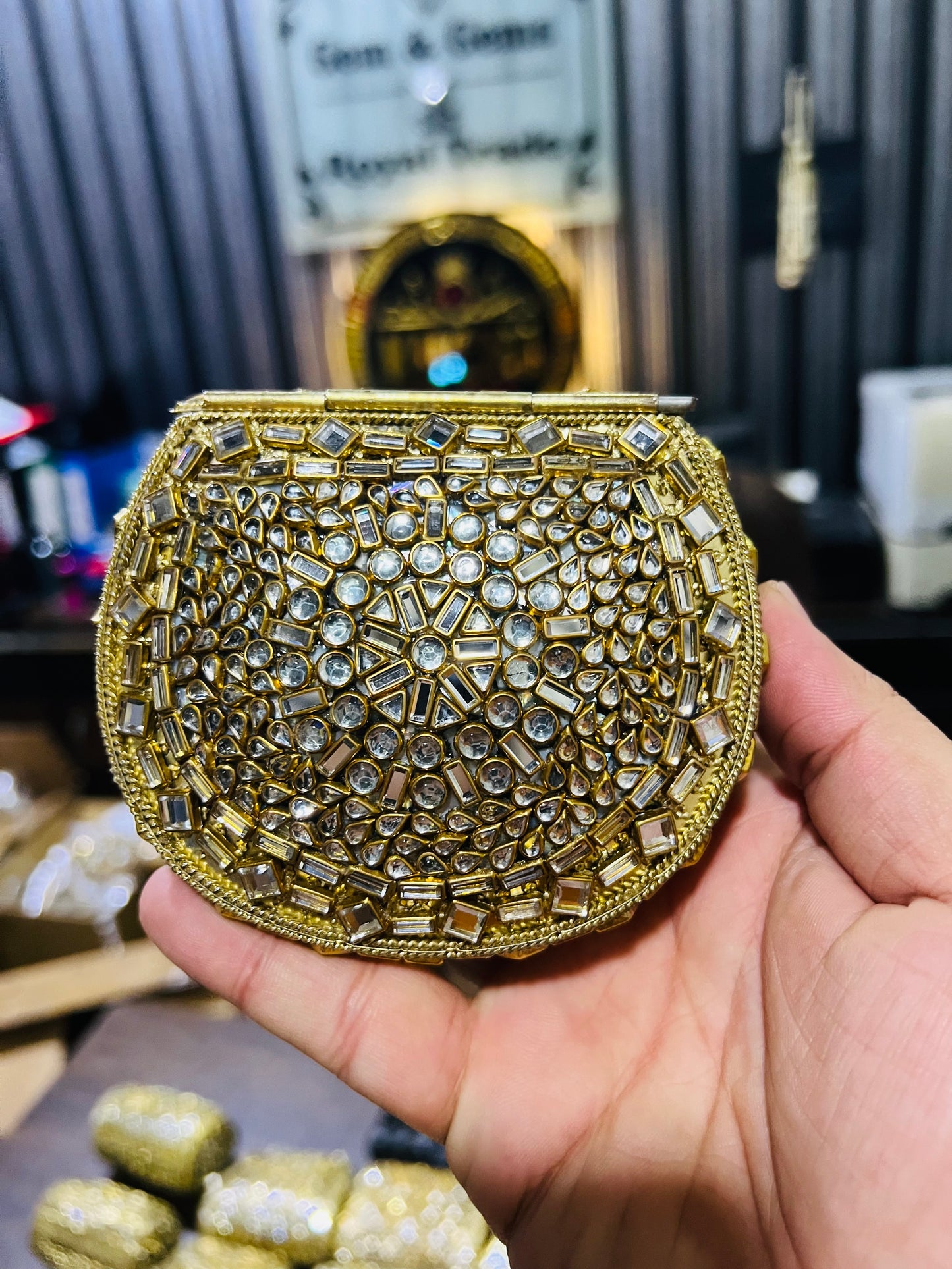 Pure Kundan Round D Shape Handmade Metal Bag BB-D146