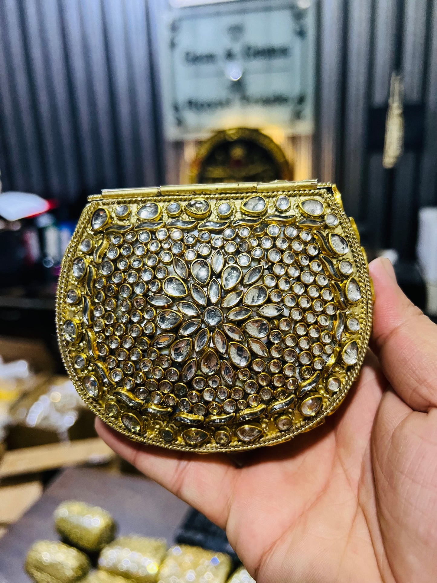 Pure Kundan Round D Shape Handmade Metal Bag BB-D148