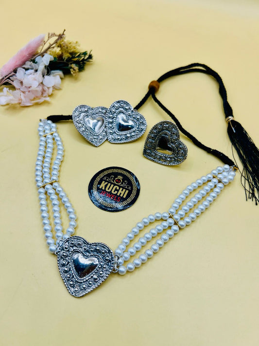 Charming Heart Style Chokar Set