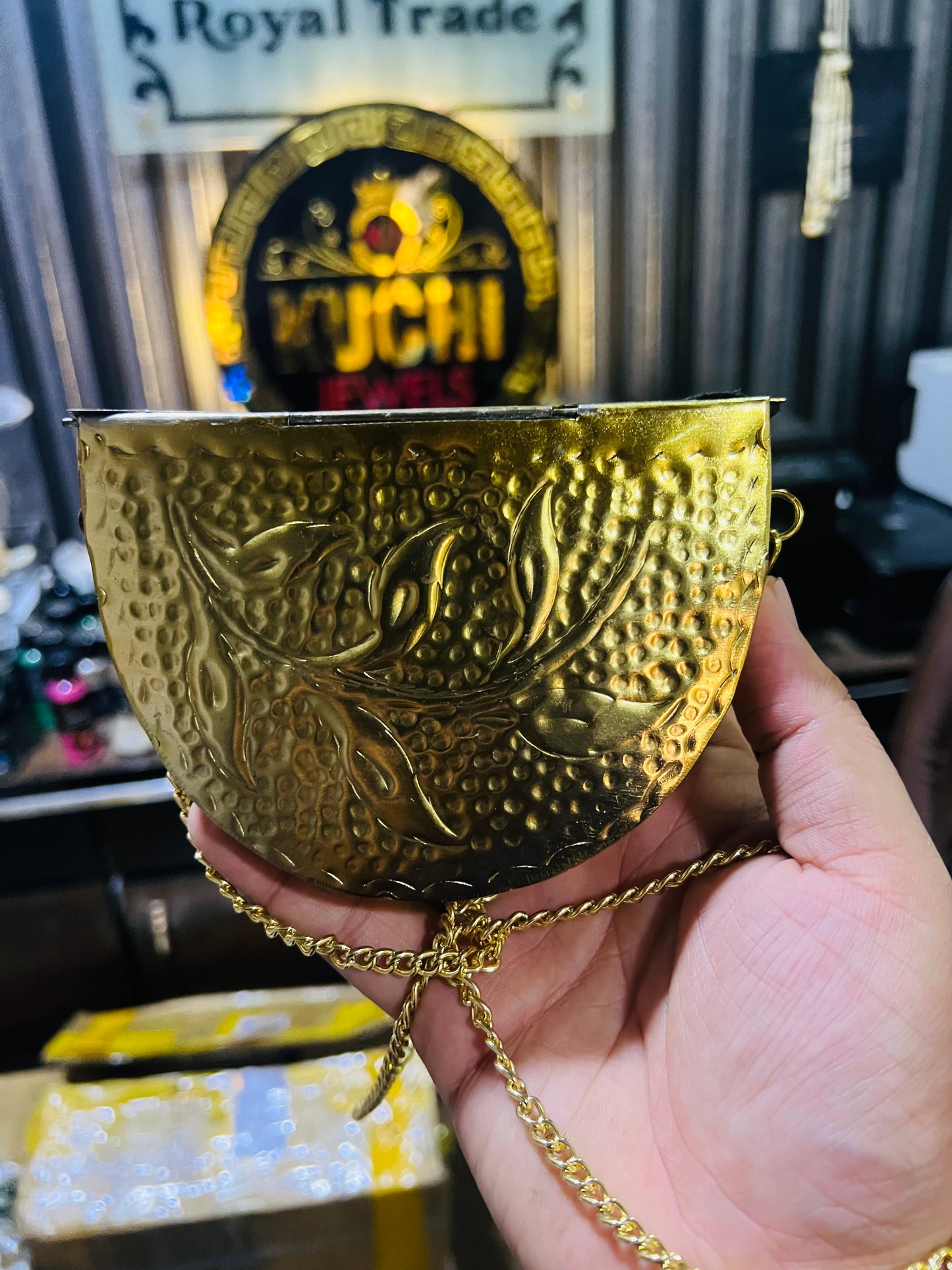 Golden Metal Hand Carving Mini Bag D shape