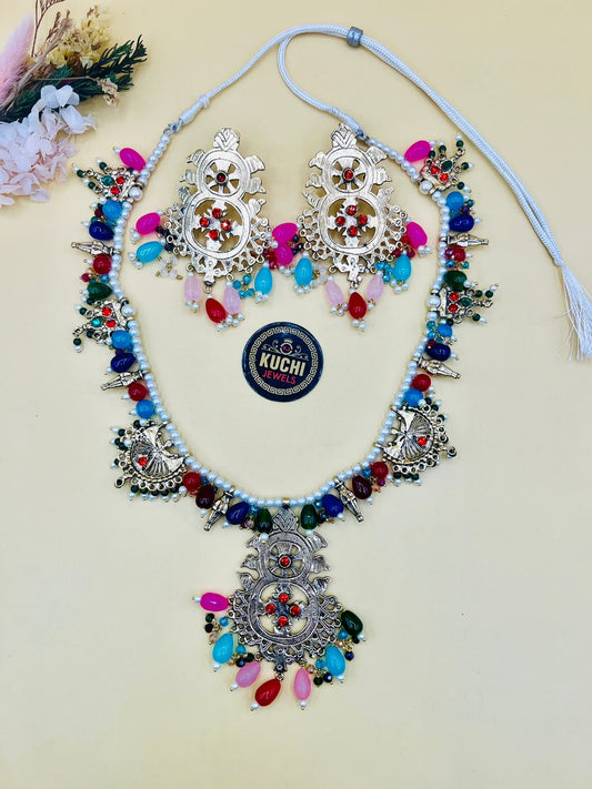 Handmade Unique Pearls Necklace Set