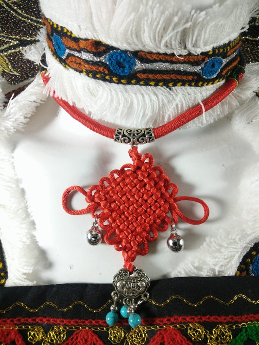 Chokar of Green & Red Cord With Pendant