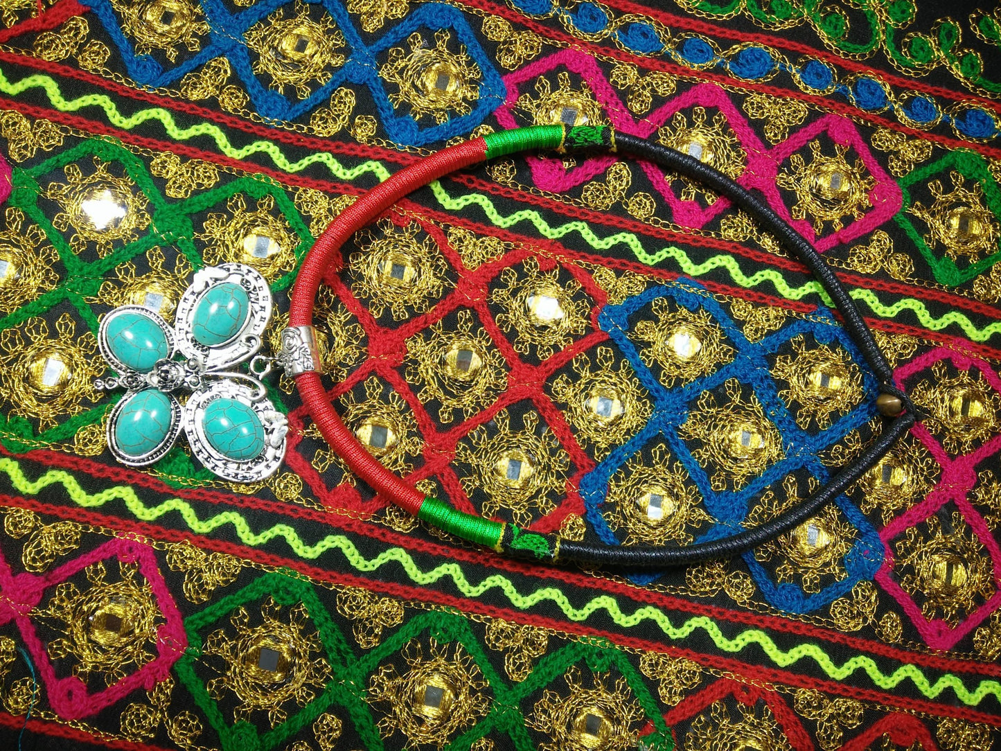 Chokar of Green & Red Cord With Pendant-3