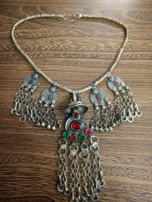 Round Handing Pendant Chokar