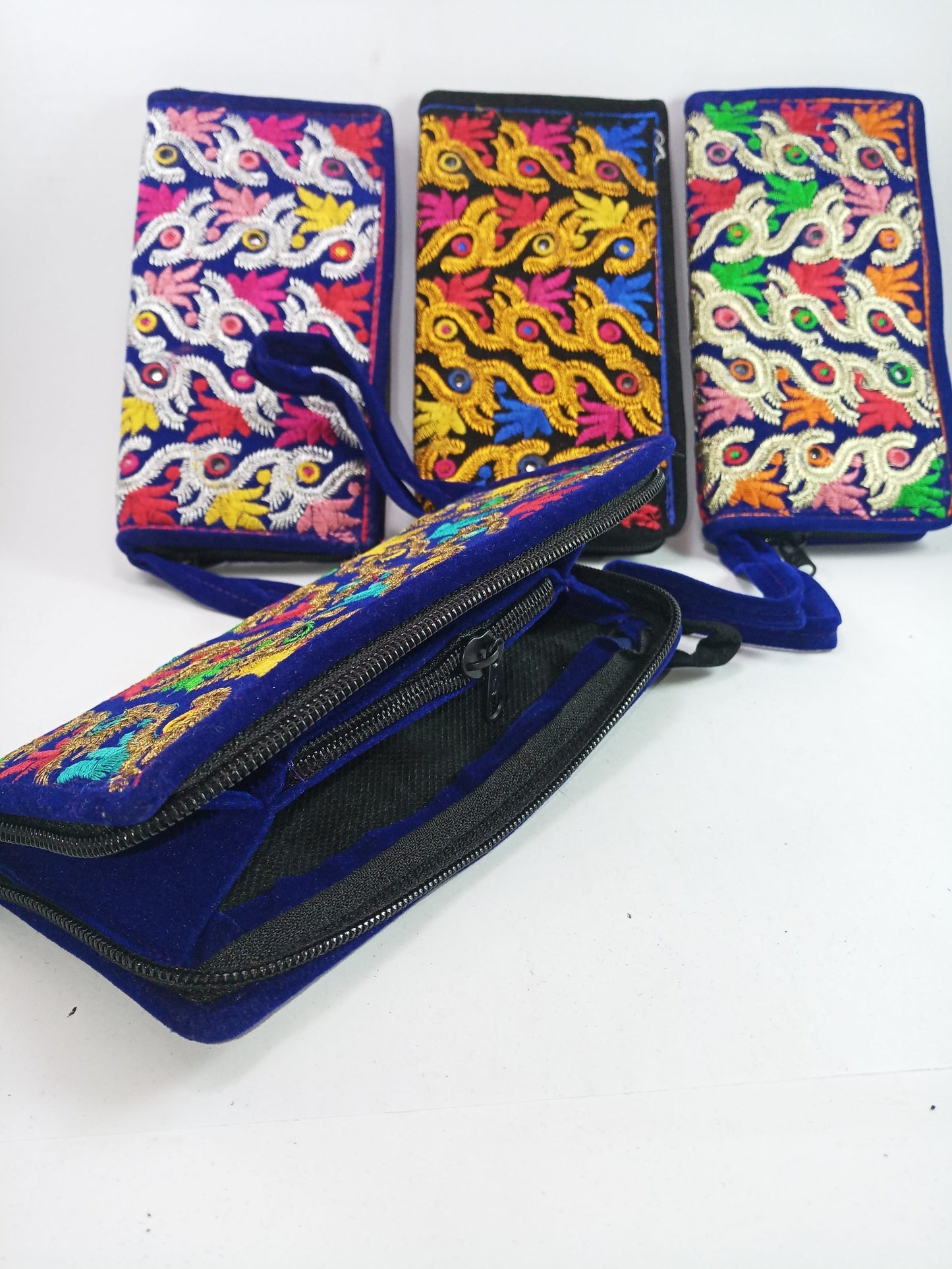 Velvet Hand Clutch Design-4