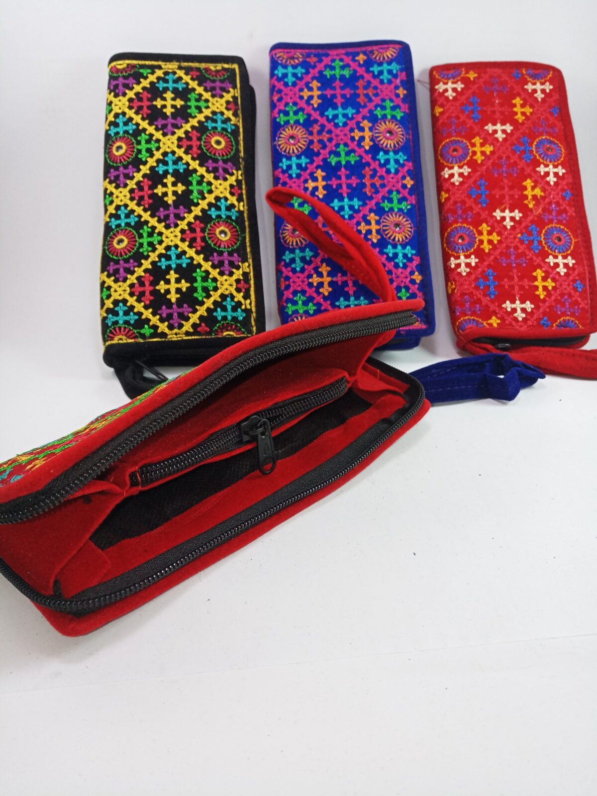 Velvet Hand Clutch Design-3