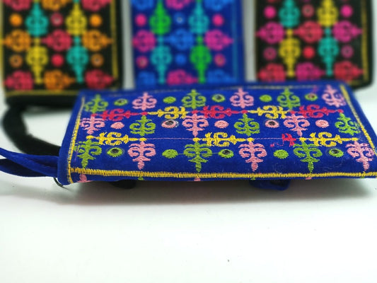 Velvet Hand Clutch Design-1