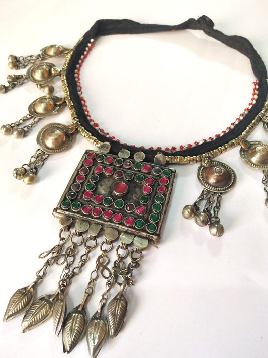 Kuchi Square Bells Pendant Choker