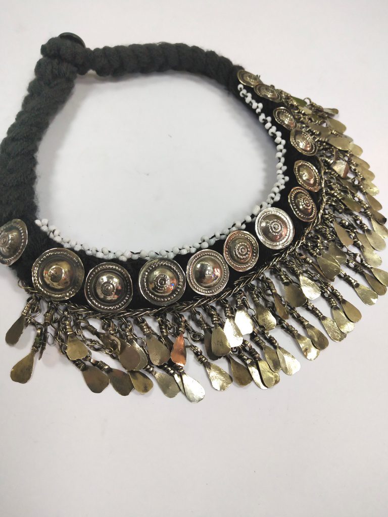 Small Leaf Turkman Choker Black