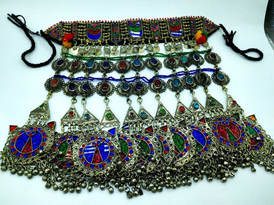 Heavy Pendants Necklace Set (Necklace, Head Piece, Ear Ring)