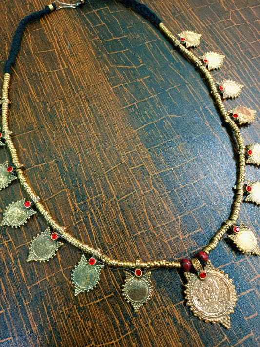 New Kuchi Golden Leaf with Red Stone Necklace