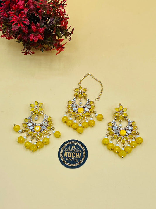 Solid Pearl Earrings With Head Tikka