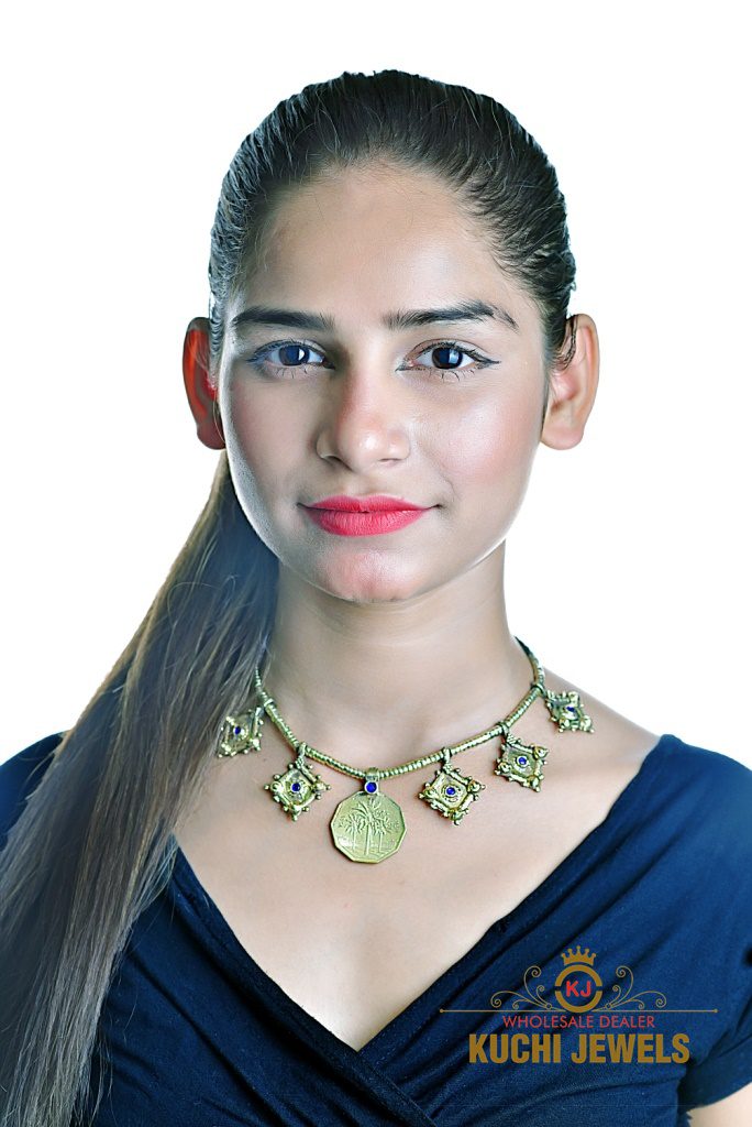 Square Metal Parts Choker