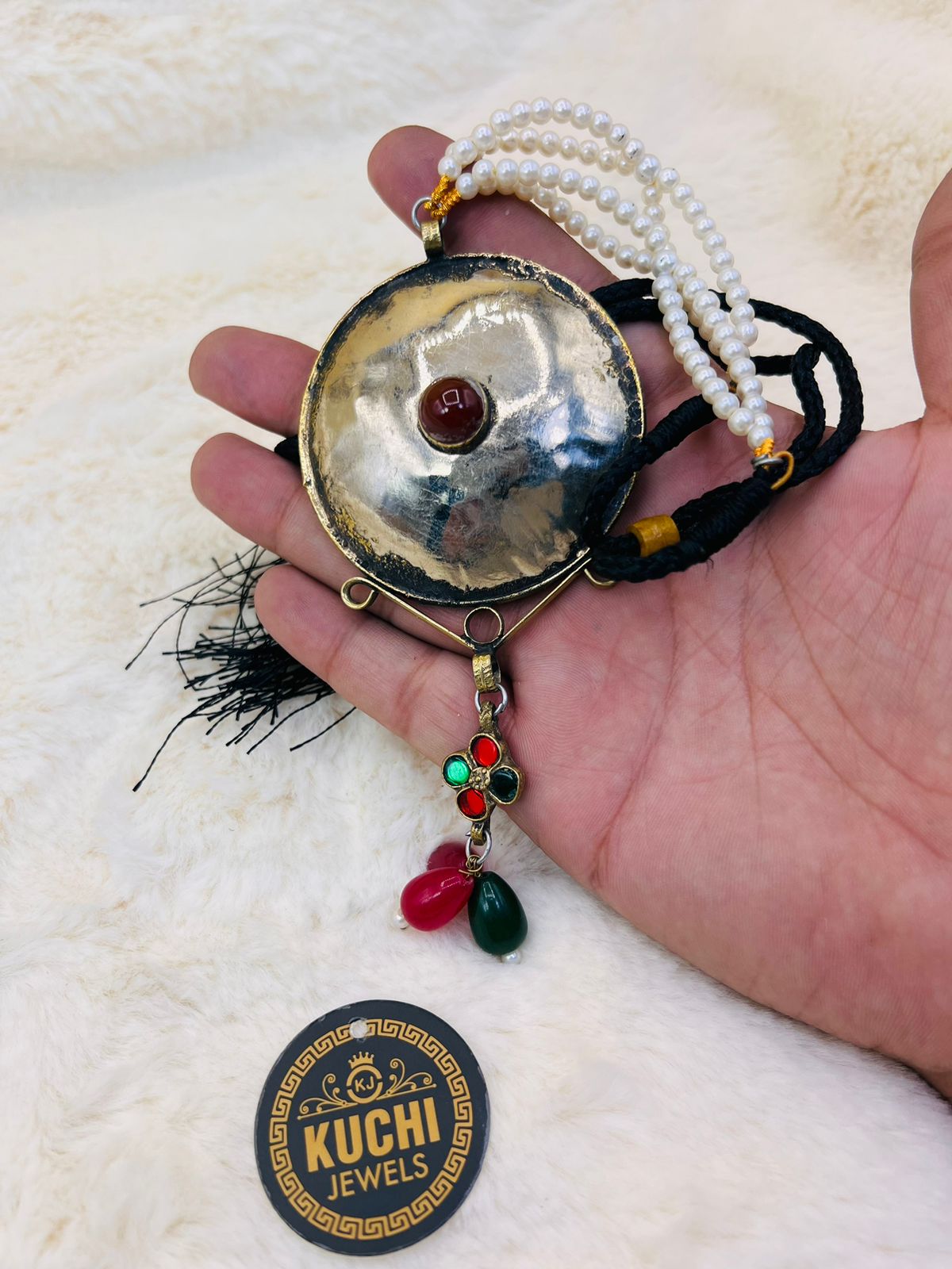 Turkman Pendant White Pearl Necklace