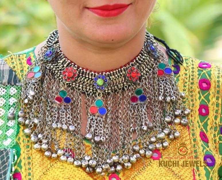 Vintage Long Bells Queen Choker