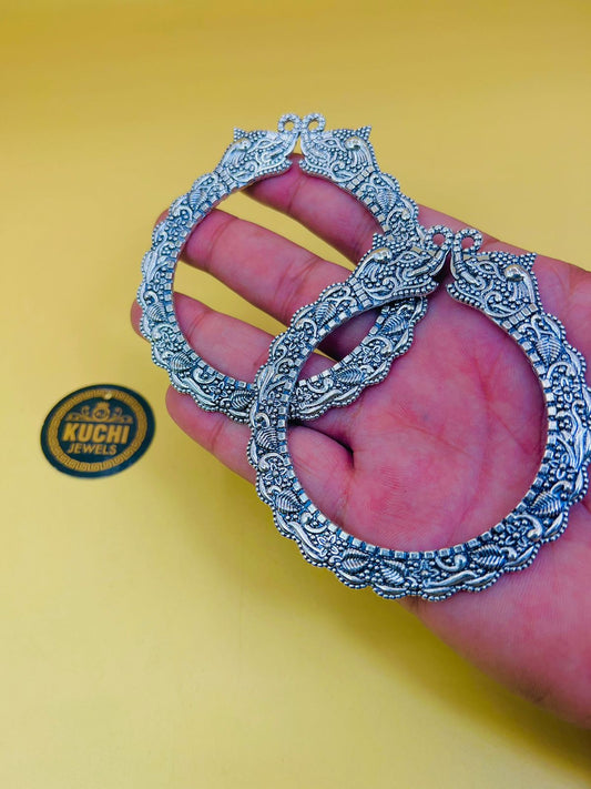 Stylish Indian Oxidized Bracelet Pair (Sawa do)