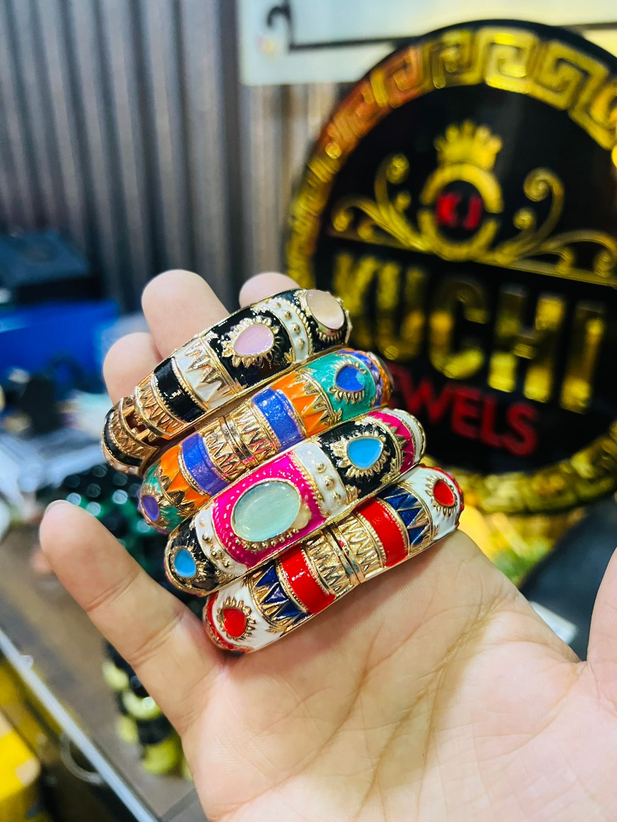 Multi Color Half Openable Bracelet (Size Sawa do, 2.25)