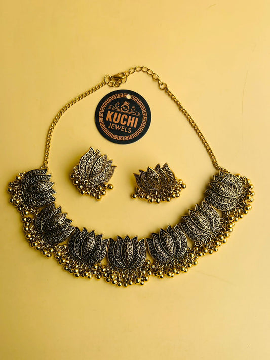 Tulip Flower Oxidized Golden Choker Set