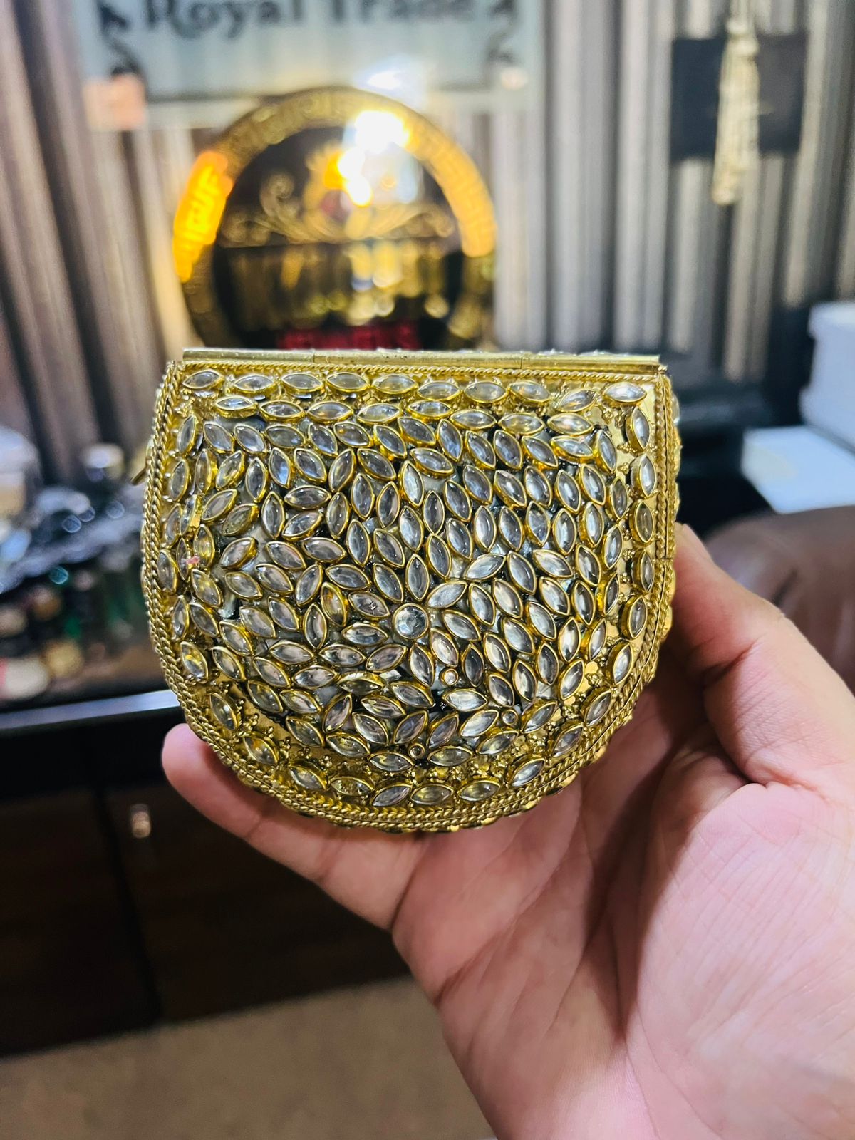 Medium Kundan Golde Bag Round D shape BB-K4