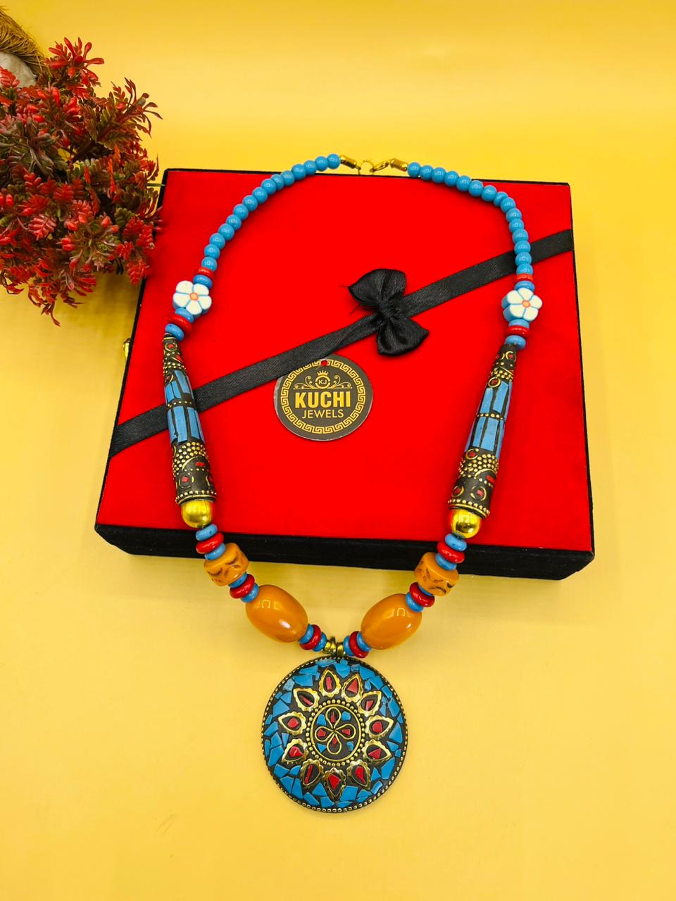Round Pendant Mosaic Stone Pipe Necklace