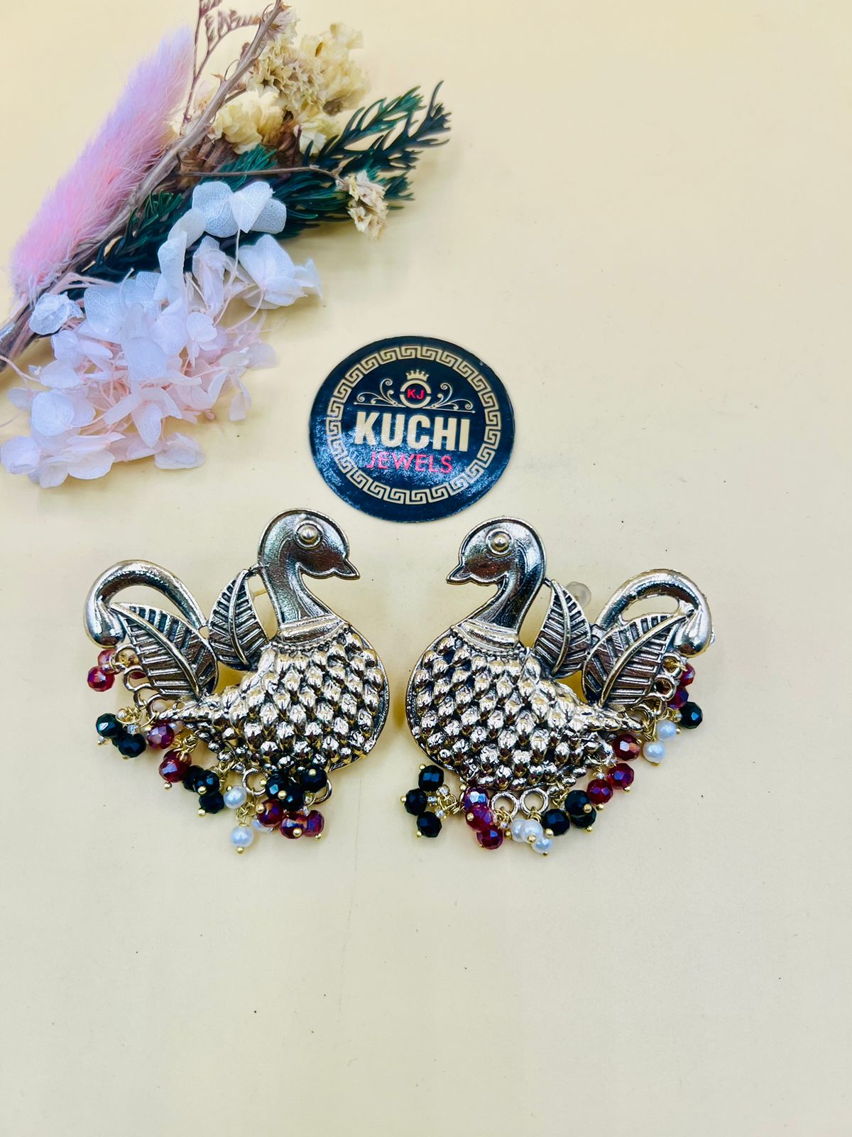 Pigeons Couple Beaded Earring