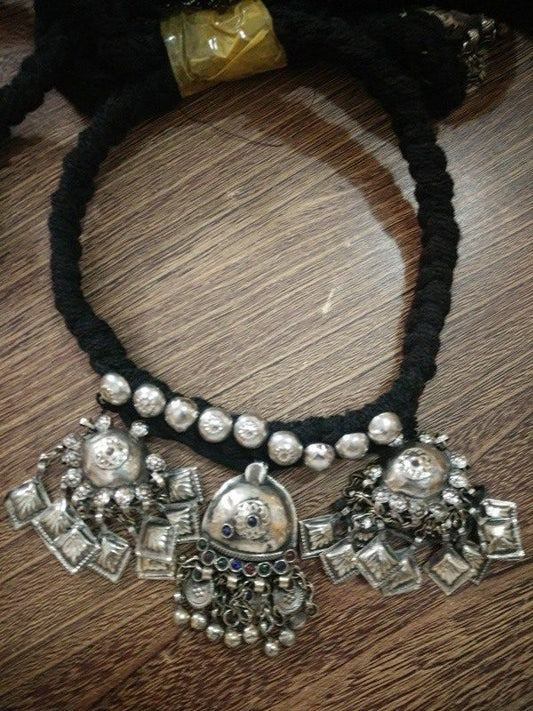 Three Pendant Chokar