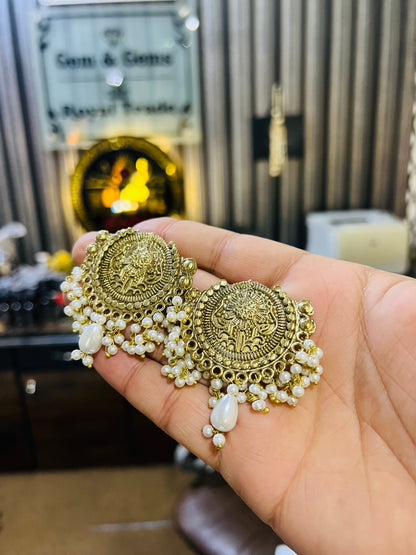 White Pearl Round Golden Earrings
