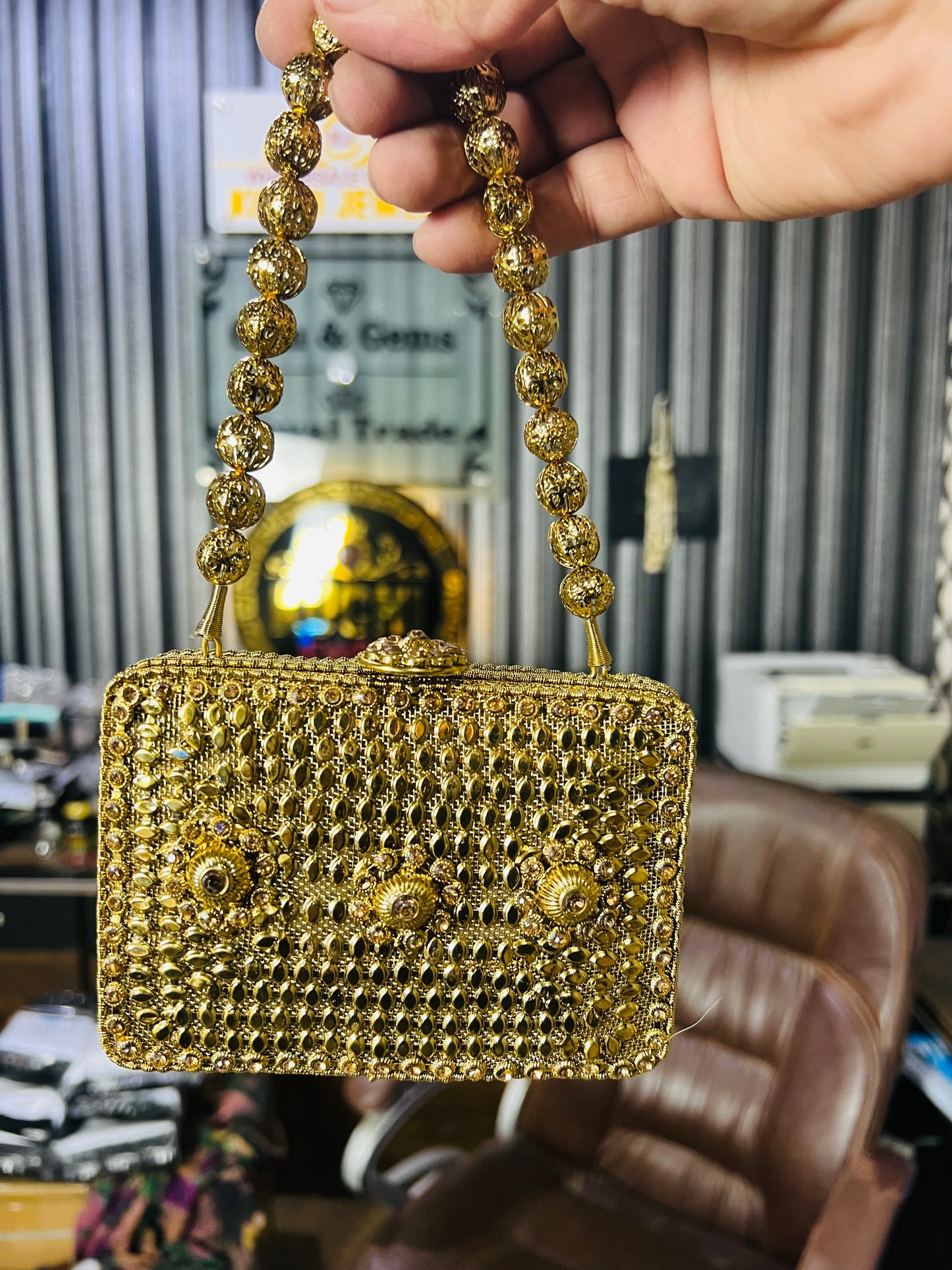 Heer Collection Beautiful Square Golden Hand Bag-4