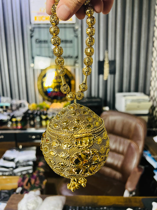 Heer Collection Beautiful Potli Golden Bag-2