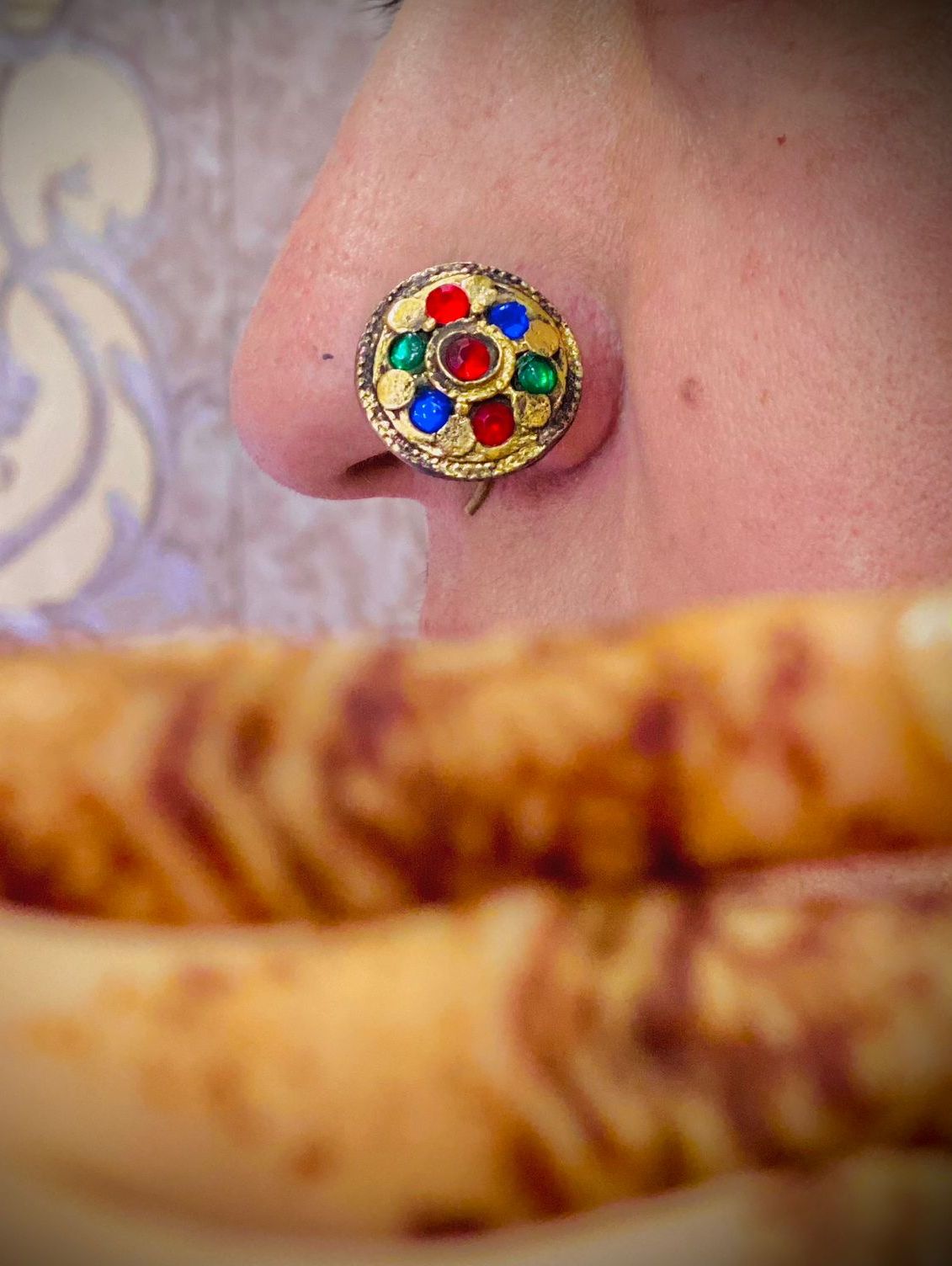 7 Stone Afghani Cultural Nose Pin Chargull