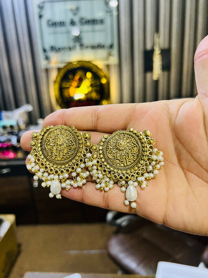 White Pearl Round Golden Earrings