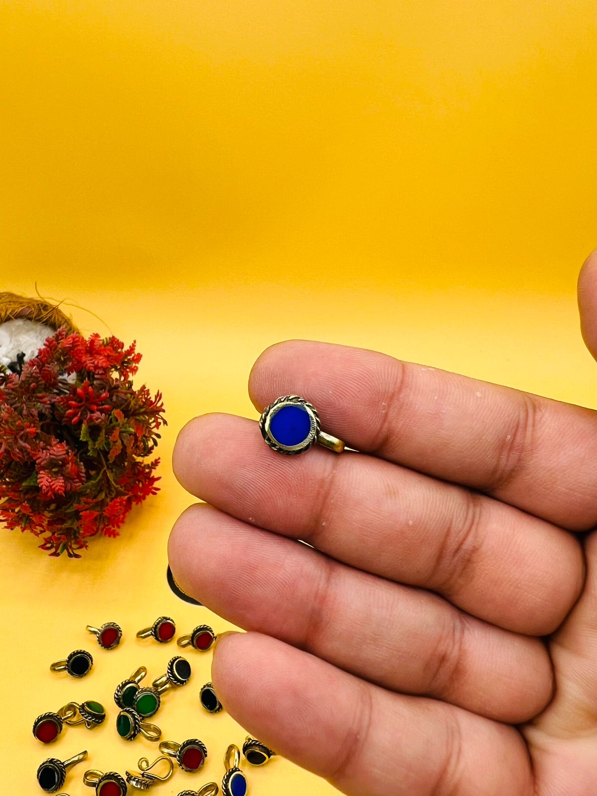 Afghani Round Stone Nose Clip