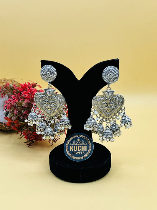 Autumn Feel Silver Heart Jhumki Earrings