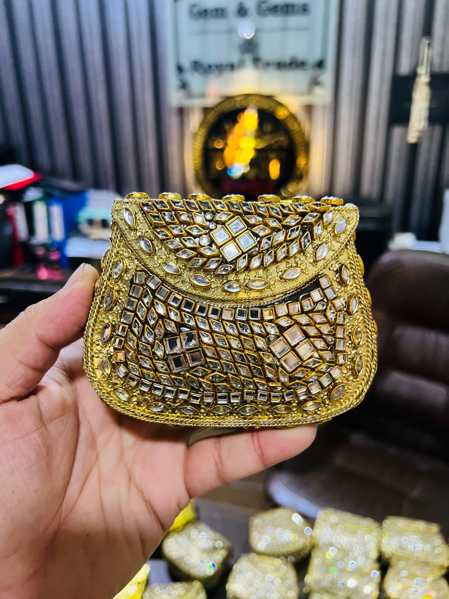 Medium Kundan Gold Bag Round D shape BB-D16