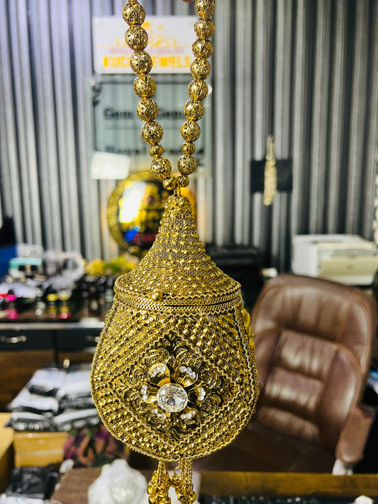 Heer Collection Beautiful Potli Golden Bag-1
