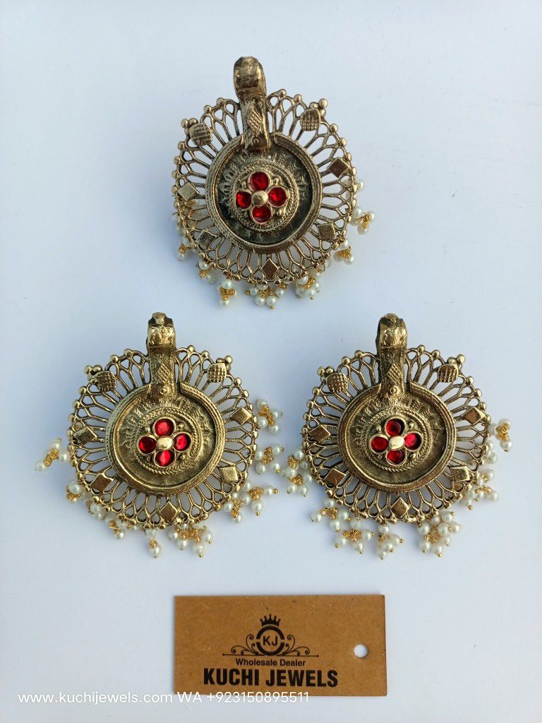 Ethnic Fashion Ring and Ear Rings