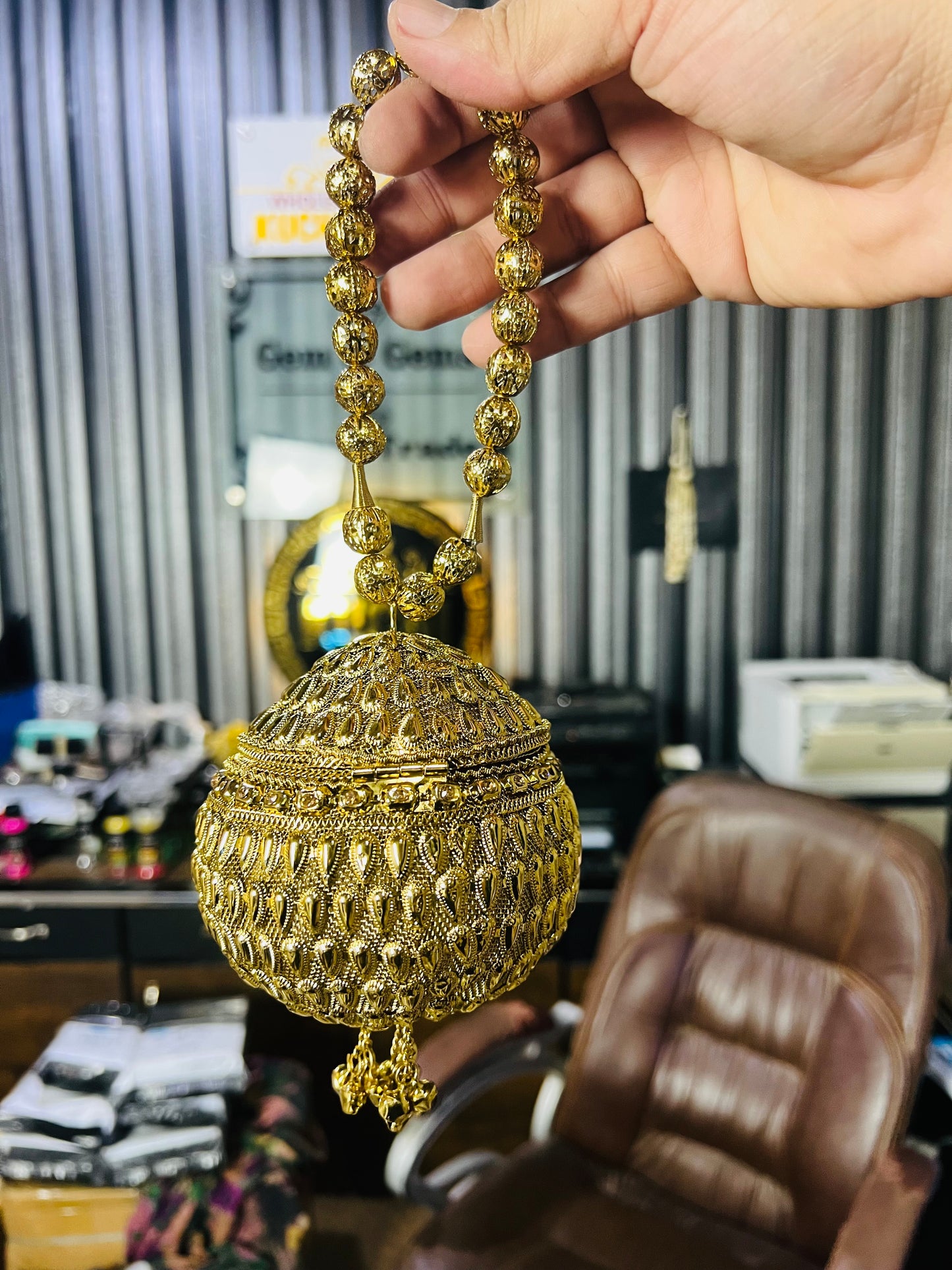 Heer Collection Beautiful Potli Golden Bag-6