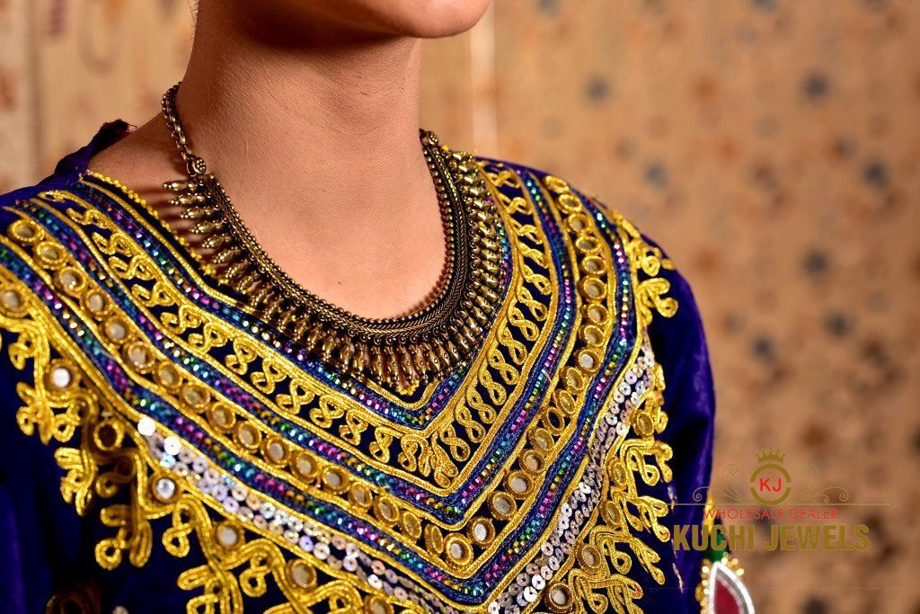 Golden Spike Indian Choker
