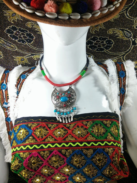 Chokar of Green & Red Cord With Pendant-2