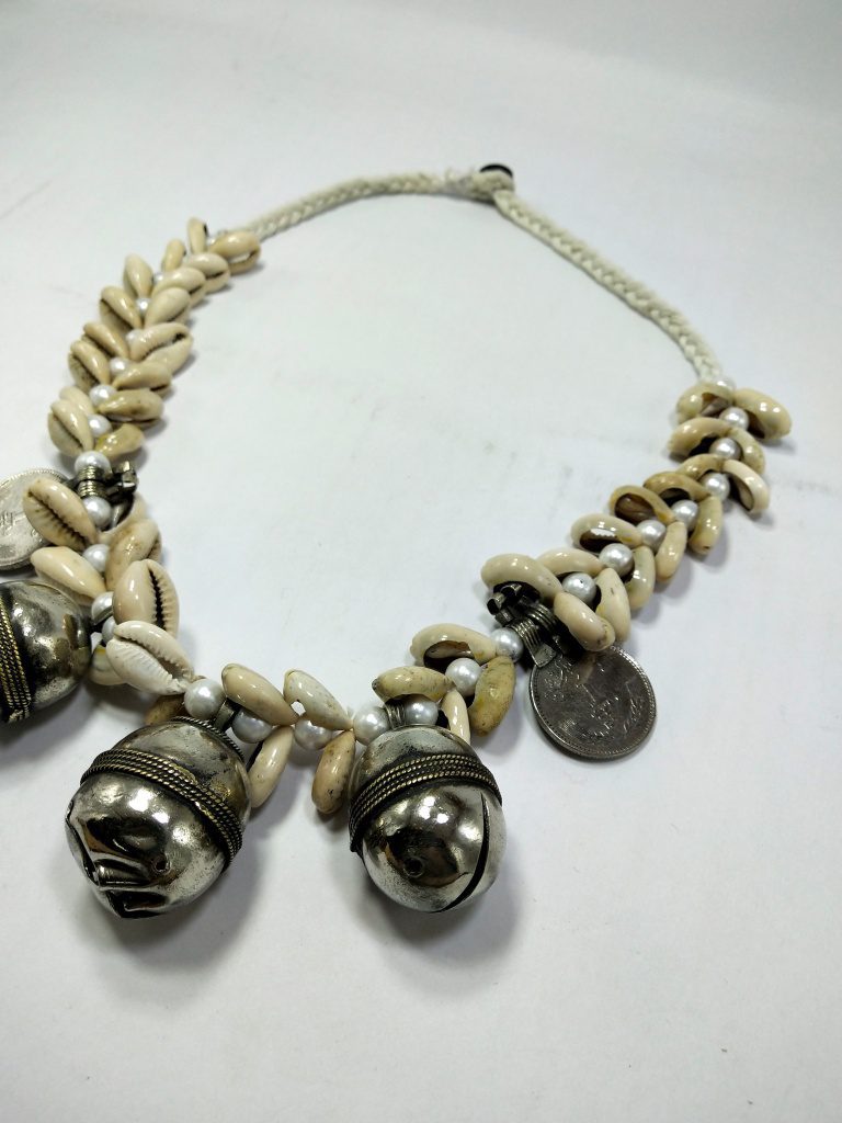 Bell Made From Shell Shell, Bells & White Pearl Necklace – Kuchijewels Pk