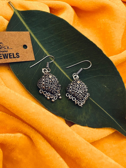 Leaf Style Light Weight Earrings