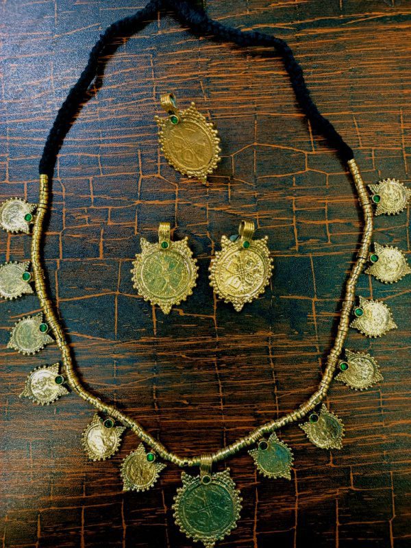 Metal Leaf Tribal Ethnic Necklace Set