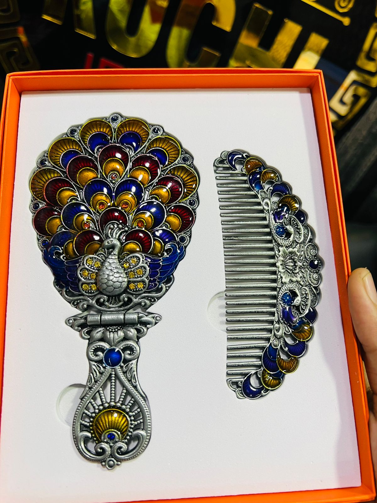 Metal Comb And Mirror Set Meidum Size 6.5x3.5 Inches