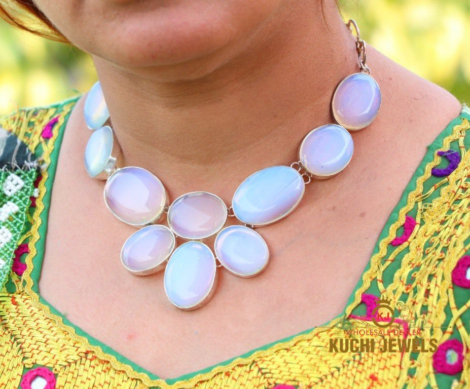 Old Era Fashion Stone Necklace