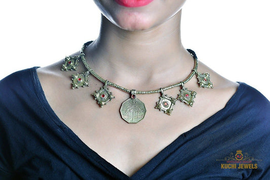 Square Metal Parts Choker