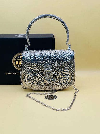 Metal Silver Purse With Handle