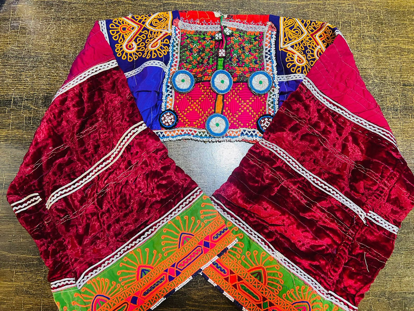 Afghan Vintage Neckline With Sleevez (Gala Bazoo)-11