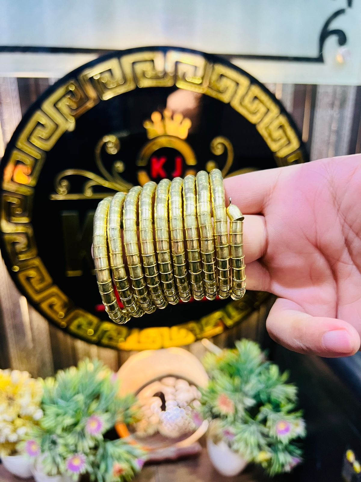 Spiral Hoop Cuff Bangle/Free Size Golden/Silver