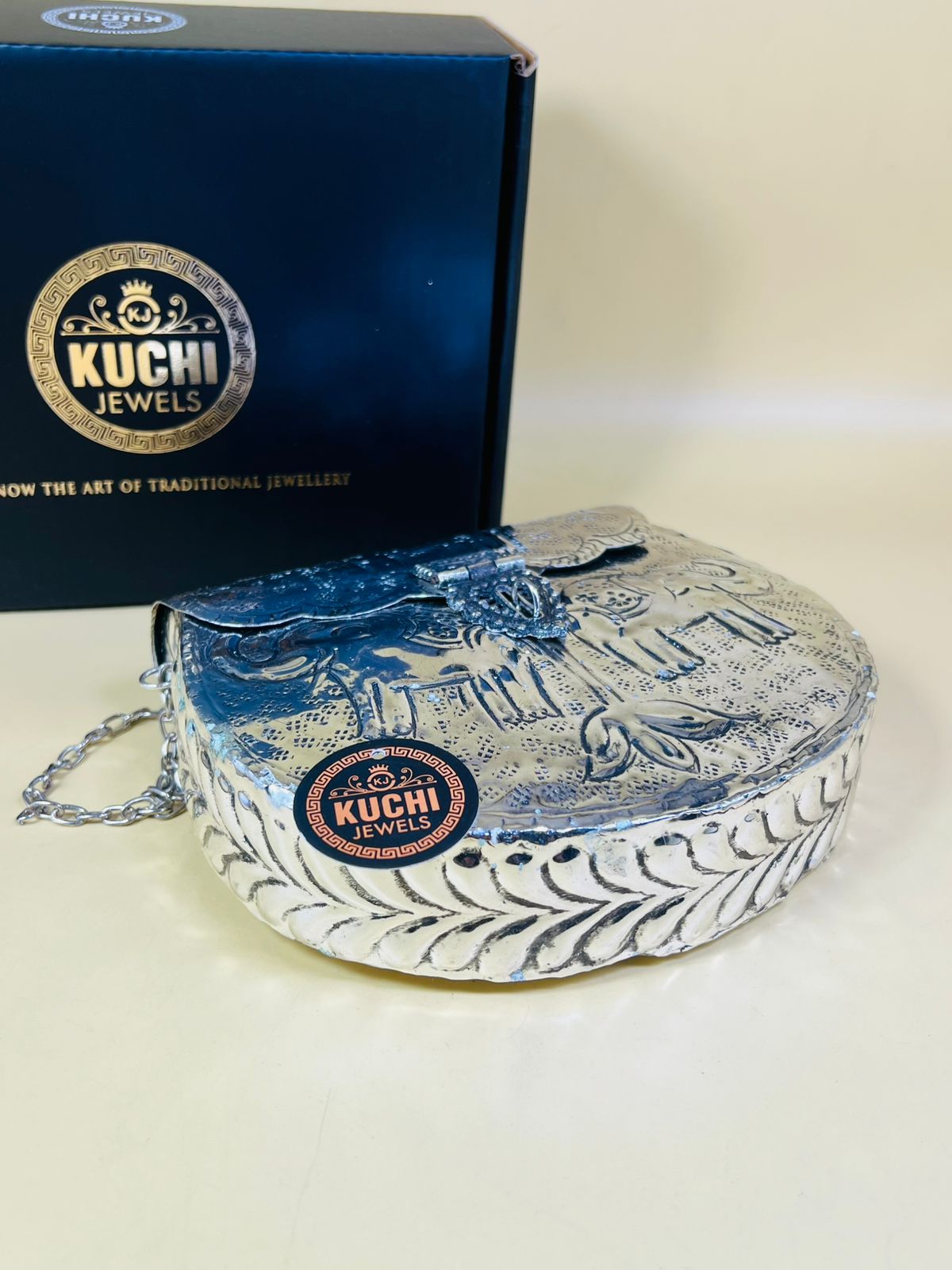 Silver Metal Elephant Carving Bag