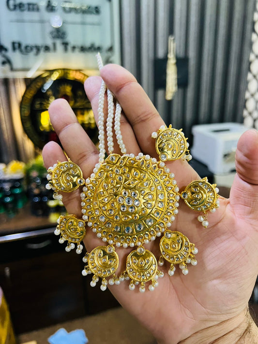 Kundan Bahwalpuri Golden Head Tikka